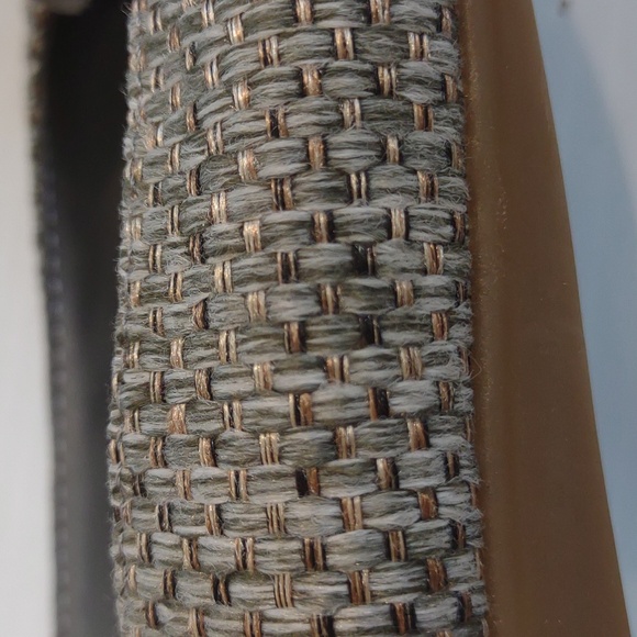 A2 Aerosoles Atmosphere Gray Gold Weave Open Toe Slingback Flower Detail Wedges - Picture 12 of 13
